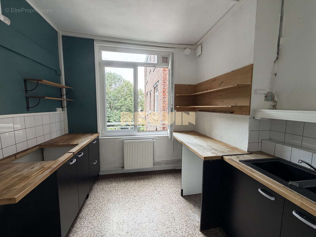 Appartement 91 m² à La Madeleine  - photo 3