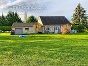 Maison à VILLETHIERRY