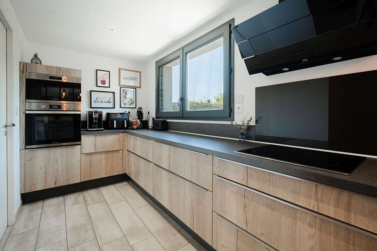 Maison Contemporaine (2017) - 114 m² - 4 Ch - Garage & Jardin - photo 8