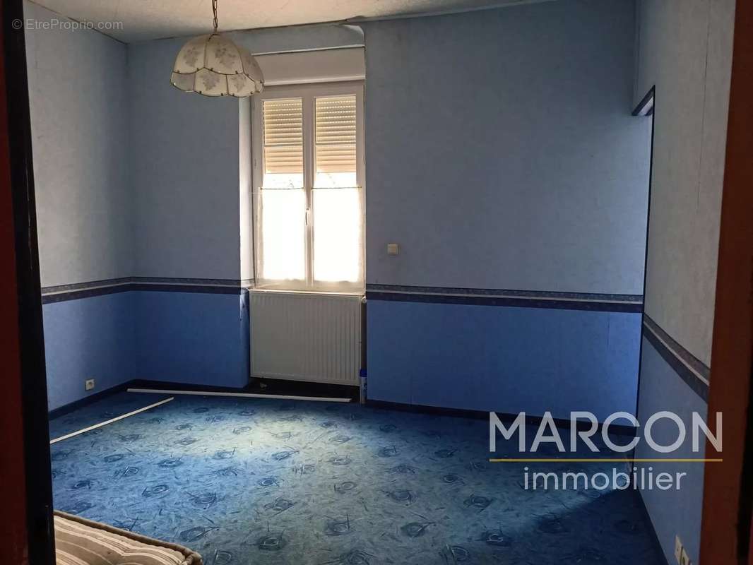 Maison à LA VILLENEUVE