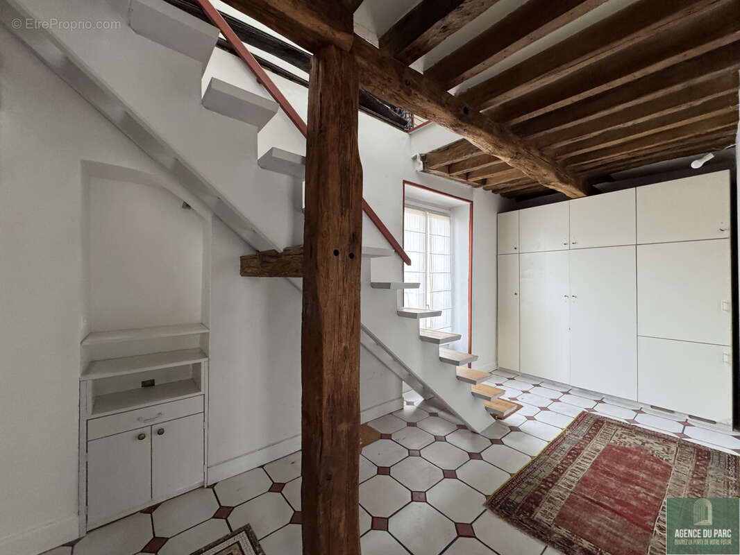 Appartement à VILLE-D'AVRAY