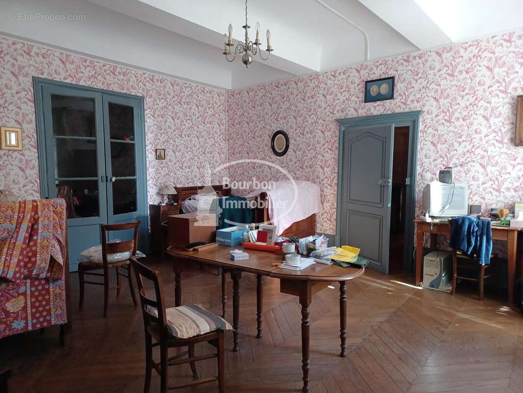 n°4 - Maison à TOULON-SUR-ARROUX