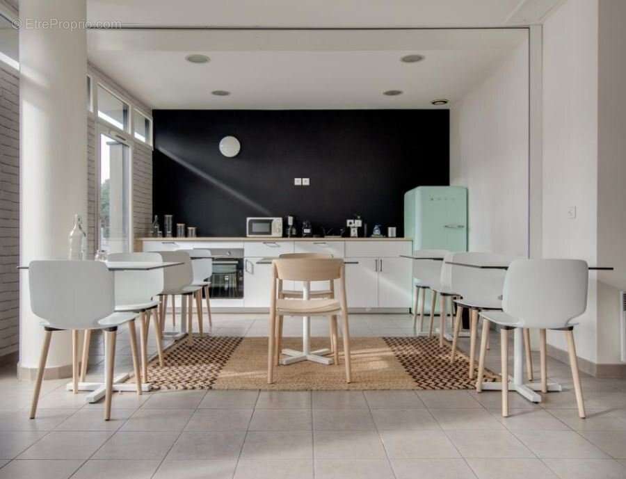 INVESTISSEMENT LOCATIF  MASSY - Résidence étudiante Studéa Massy - 5,34%  de rentabilité. - photo 4