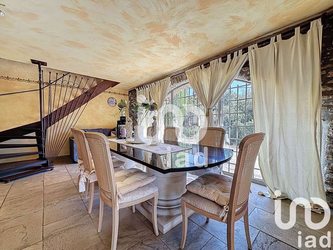 Photo 9 - Maison à CHATEAUNEUF-DE-GADAGNE