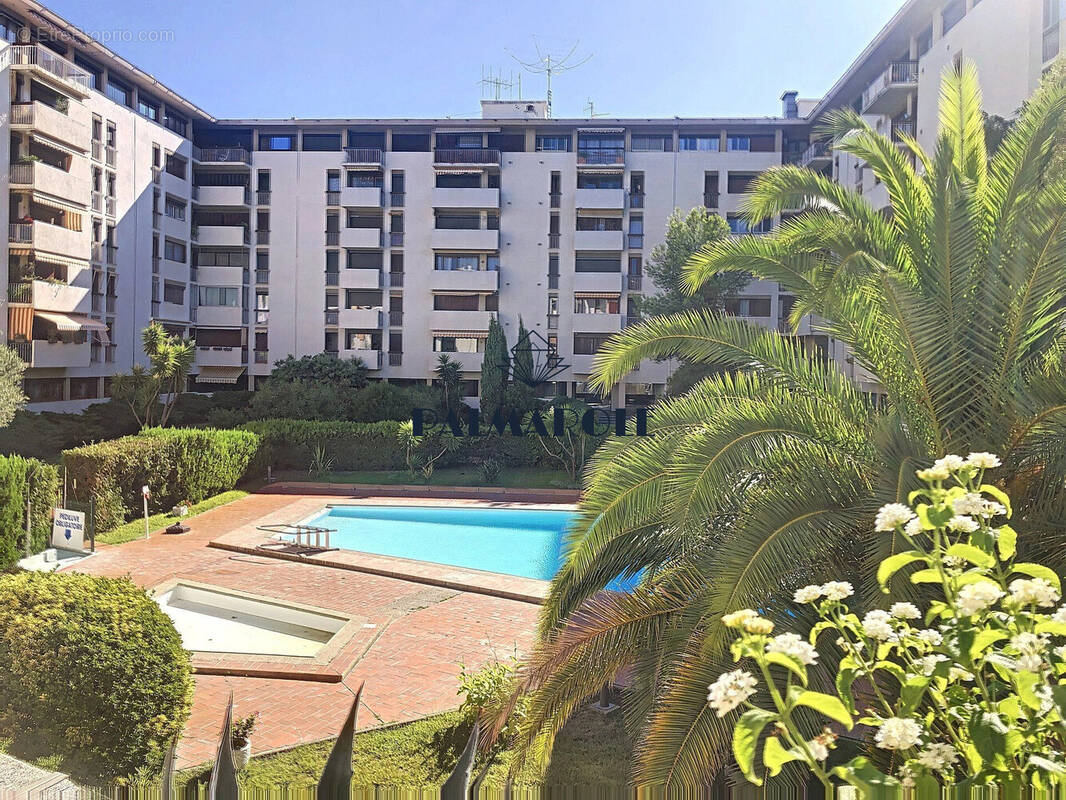 Piscine - Appartement à PERPIGNAN