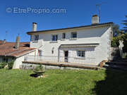 Maison à MONTAUT-LES-CRENEAUX