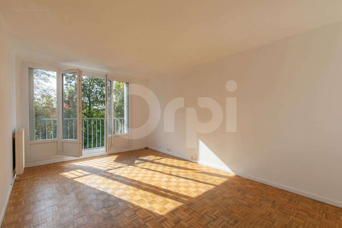 Appartement à BOISSY-SAINT-LEGER