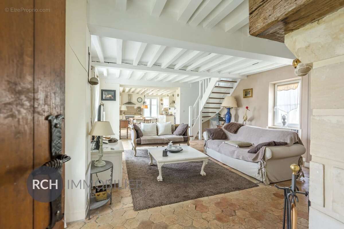 Maison à BAZAINVILLE