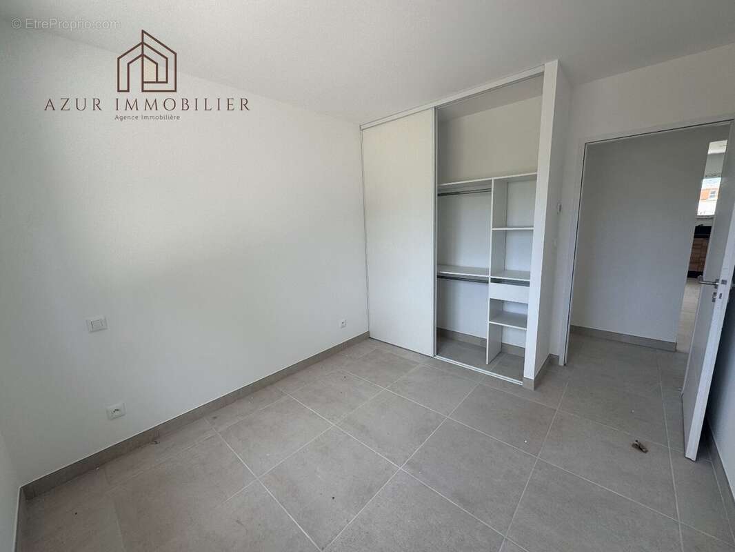 Maison à NISSAN-LEZ-ENSERUNE