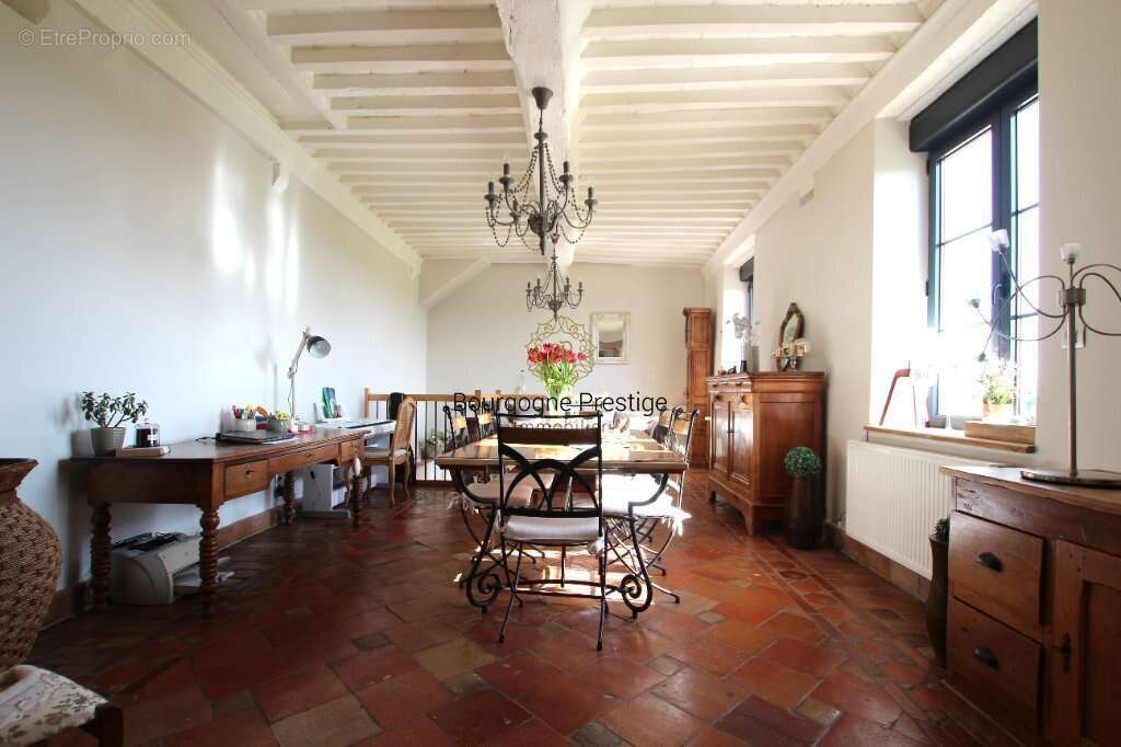 Maison à TOURNUS