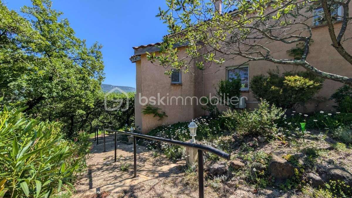Maison à CLEON-D'ANDRAN