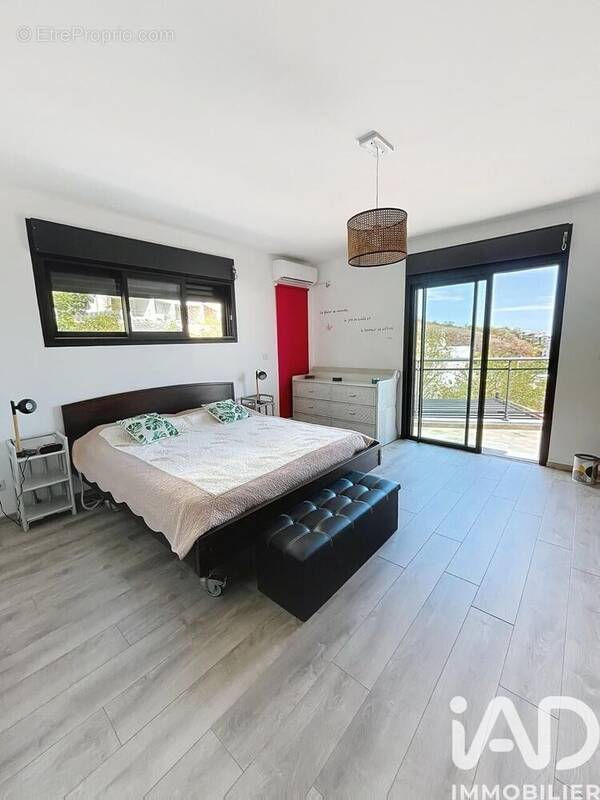 Photo 1 - Maison à SAINT-LEU