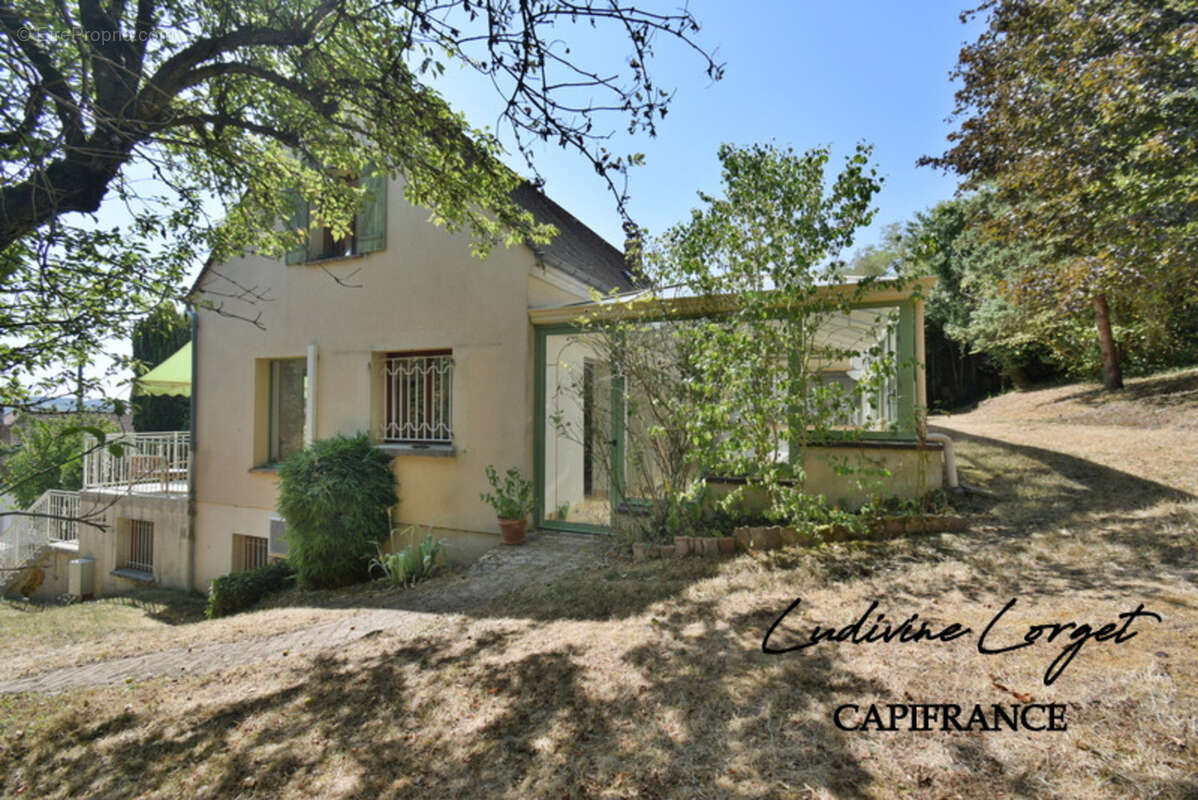 Maison à vendre à Château-Thierry (02) – 260 m² – 4 chambres + bureau – Sous-sol 70 m² – Terrasse 70 m² – Terrain clos 1 464 m²  - photo 2