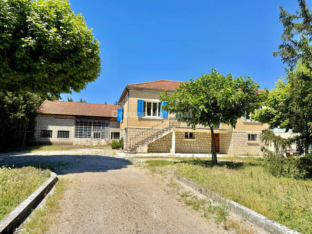 Maison à JONQUIERES