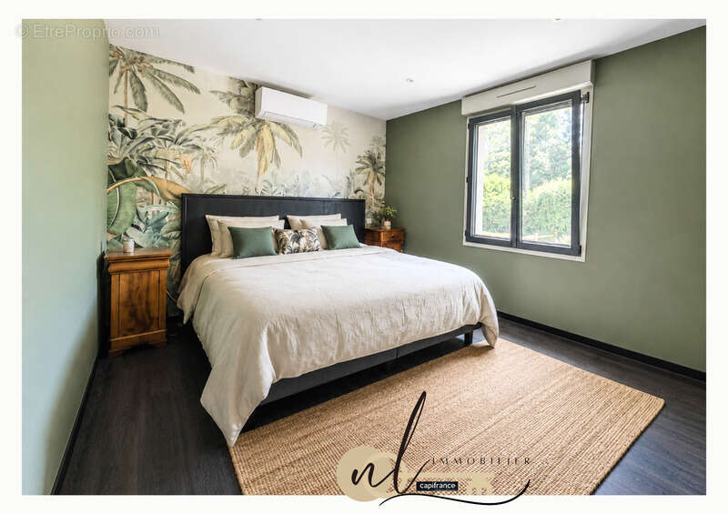 SOLEYMIEU – Maison 5 pièces entièrement rénovée avec vue dégagée, SPA, dépendance et possibilité d’espace professionnel indépend - photo 13