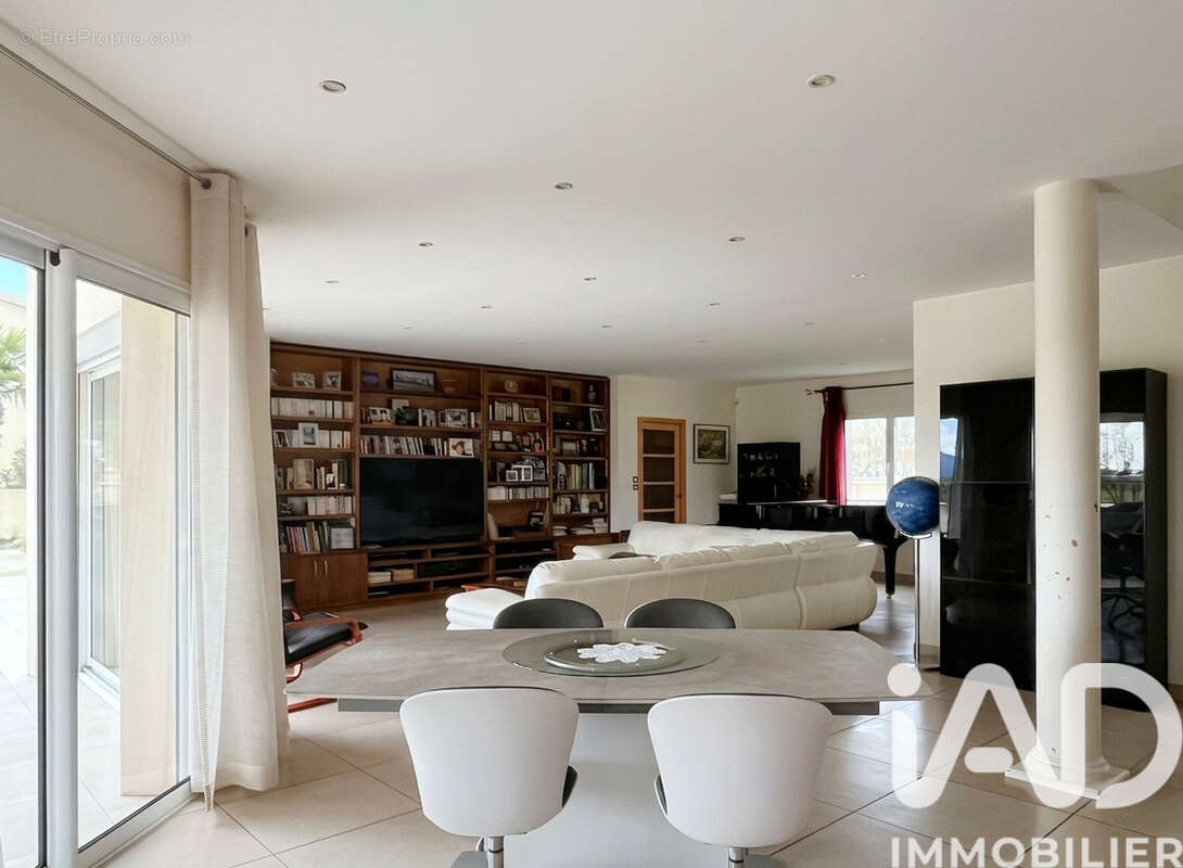 Photo 9 - Maison à MERCUROL