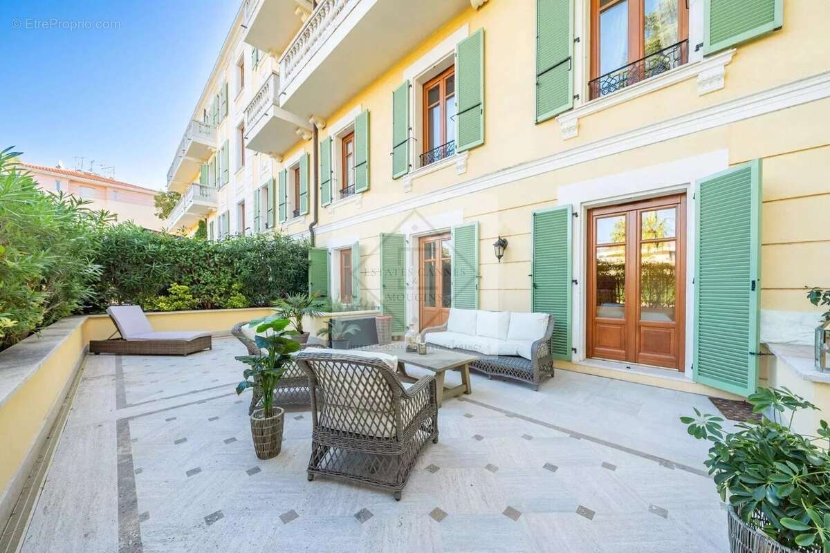 Appartement à CANNES