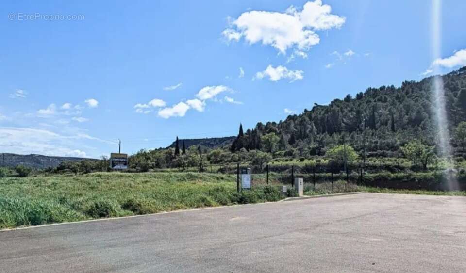 Terrain à THEZAN-DES-CORBIERES