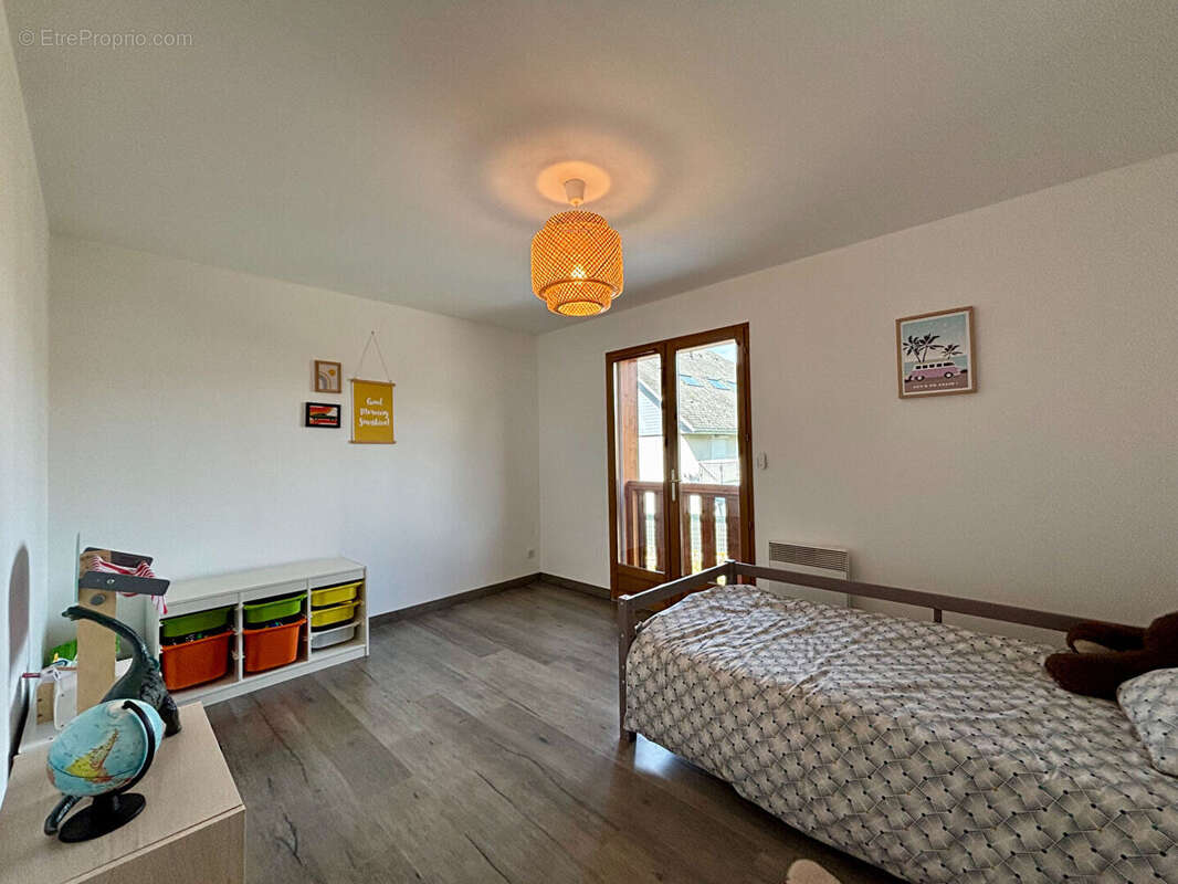 Maison mitoyenne avec jardin et garage - photo 15