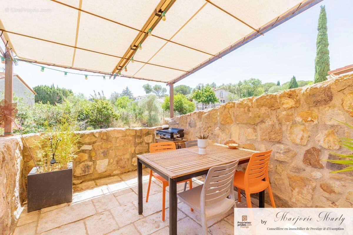 Vente Maison vigneronne - 220 m2 - BOUTENAC (11200) - 299 000 - photo 5