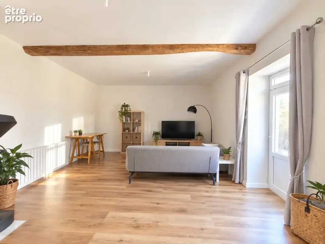 Maison de plain pieds à vendre - centre ville de Surgères - photo 12