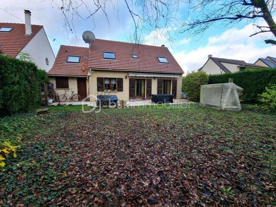 Maison à VAIRES-SUR-MARNE