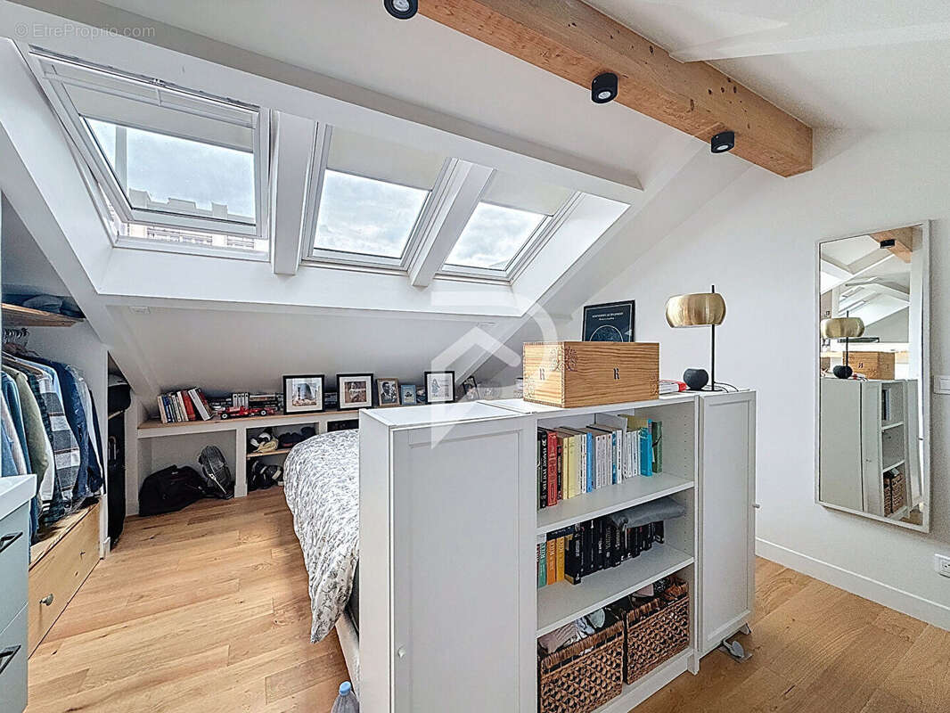 Maison à COURBEVOIE