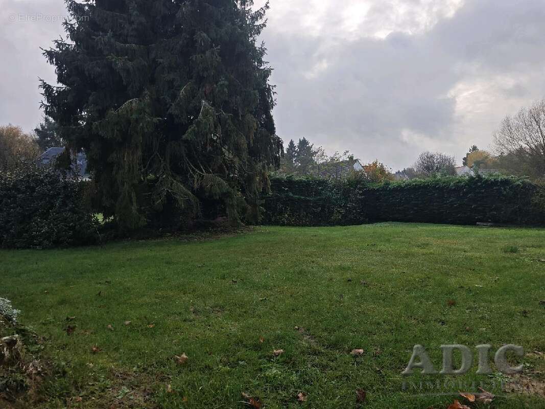 Maison à ERMENONVILLE