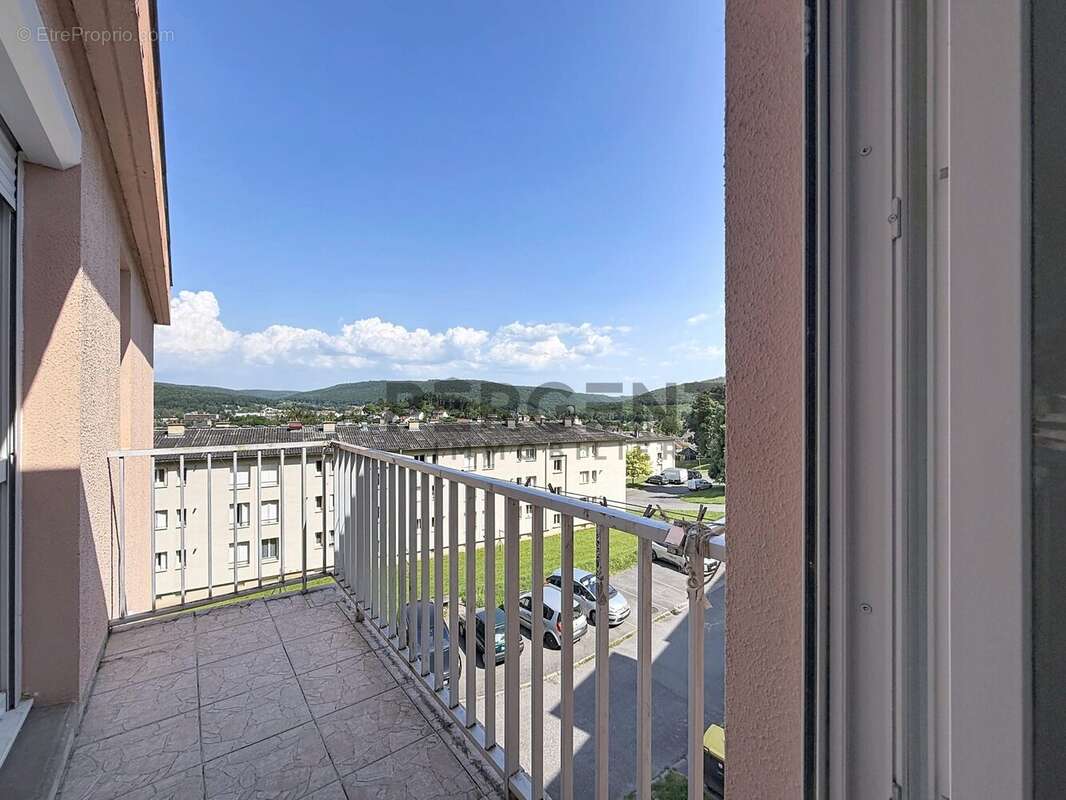 Appartement à NOUZONVILLE
