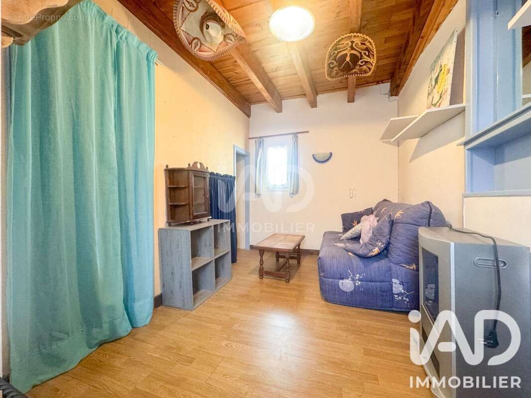 Maison 33 m² à Tournemire  - photo 9