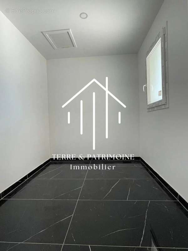 Maison à LACHAPELLE-SOUS-AUBENAS