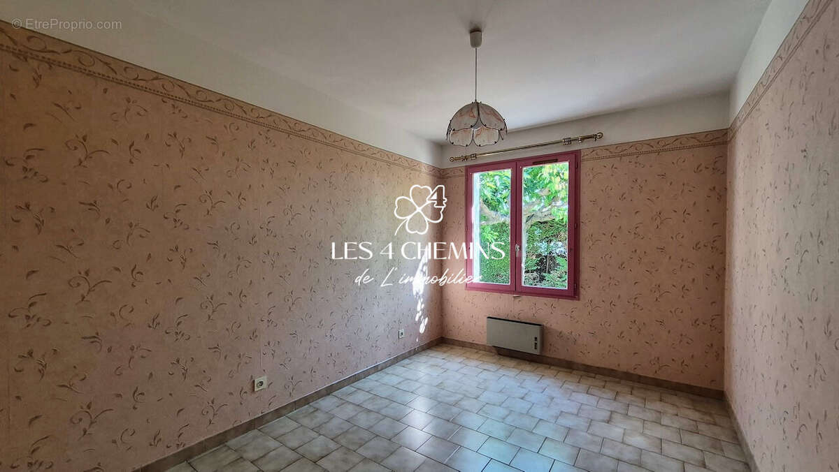 Maison à vendre à Fuveau -  105 m2  4 chambres,terrain de 770 m² - photo 6