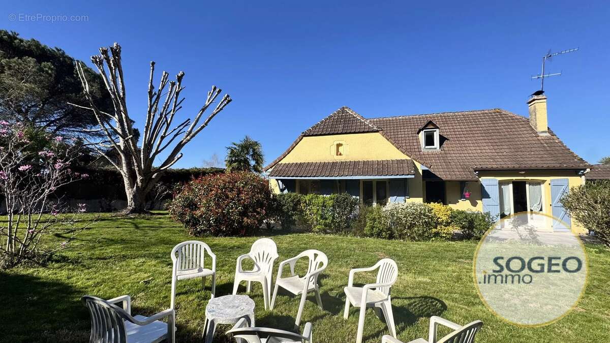 Maison à ARBUS