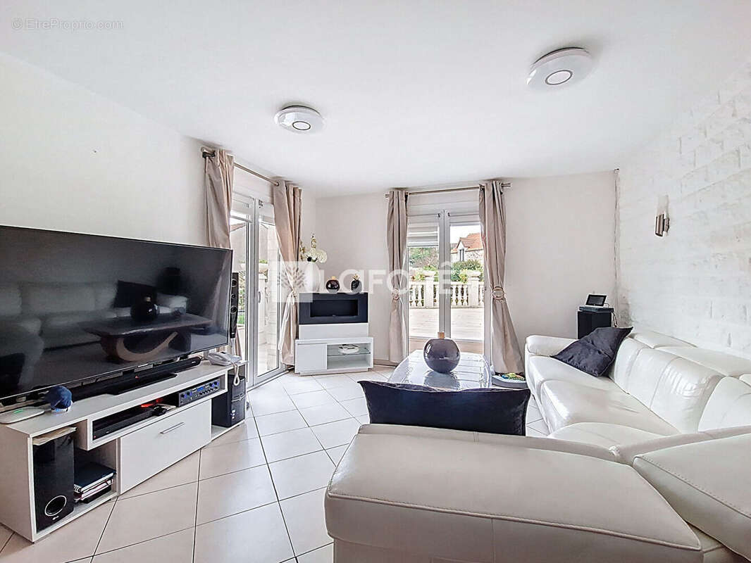 Maison à MARCOUSSIS