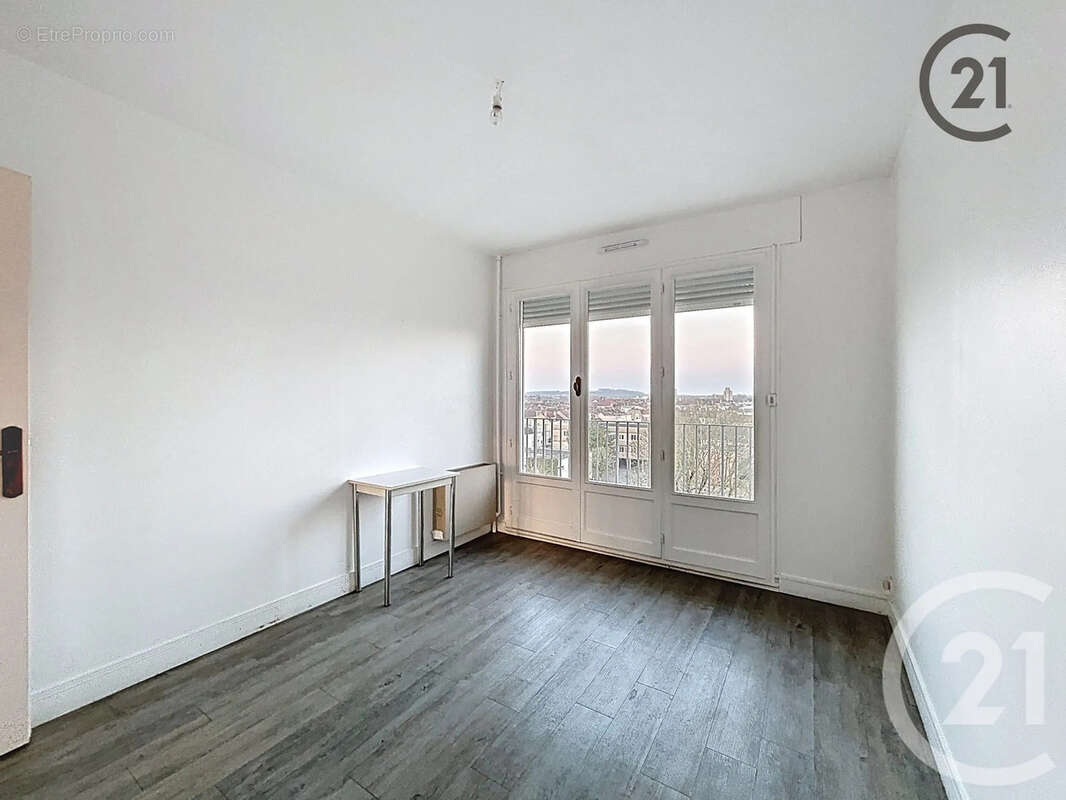 Appartement à MONTEREAU-FAULT-YONNE