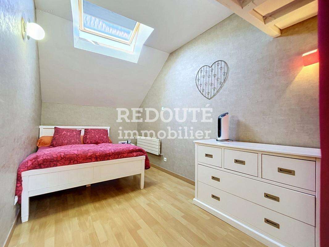 REIMS - À VENDRE - Avenue de LAON - Appartement duplex - photo 13