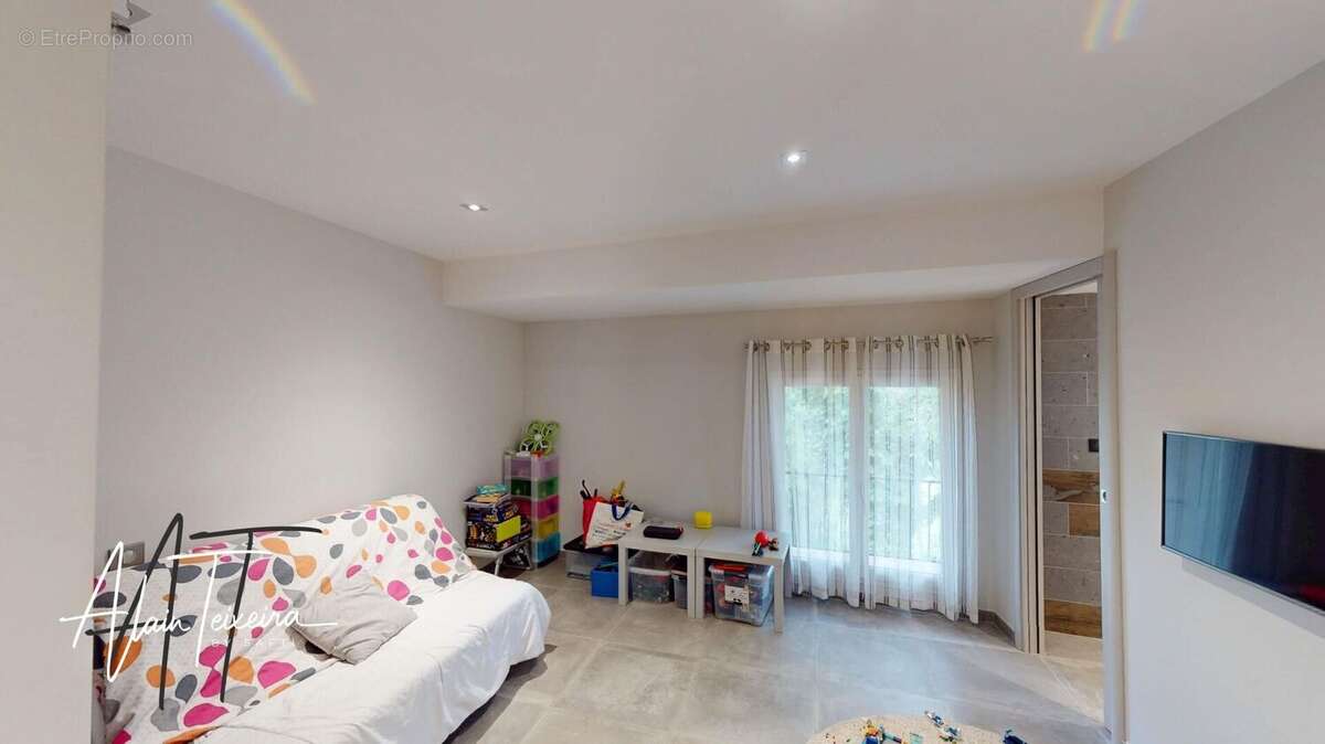 Photo 6 - Maison à SAINT-ANTONIN-DU-VAR