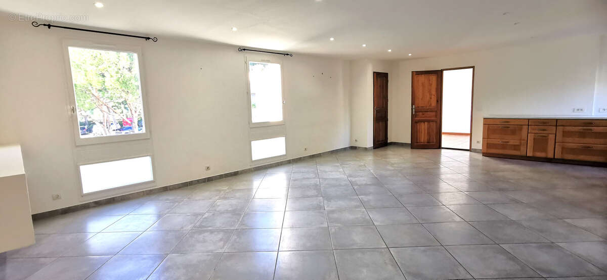 Appartement à CASSIS