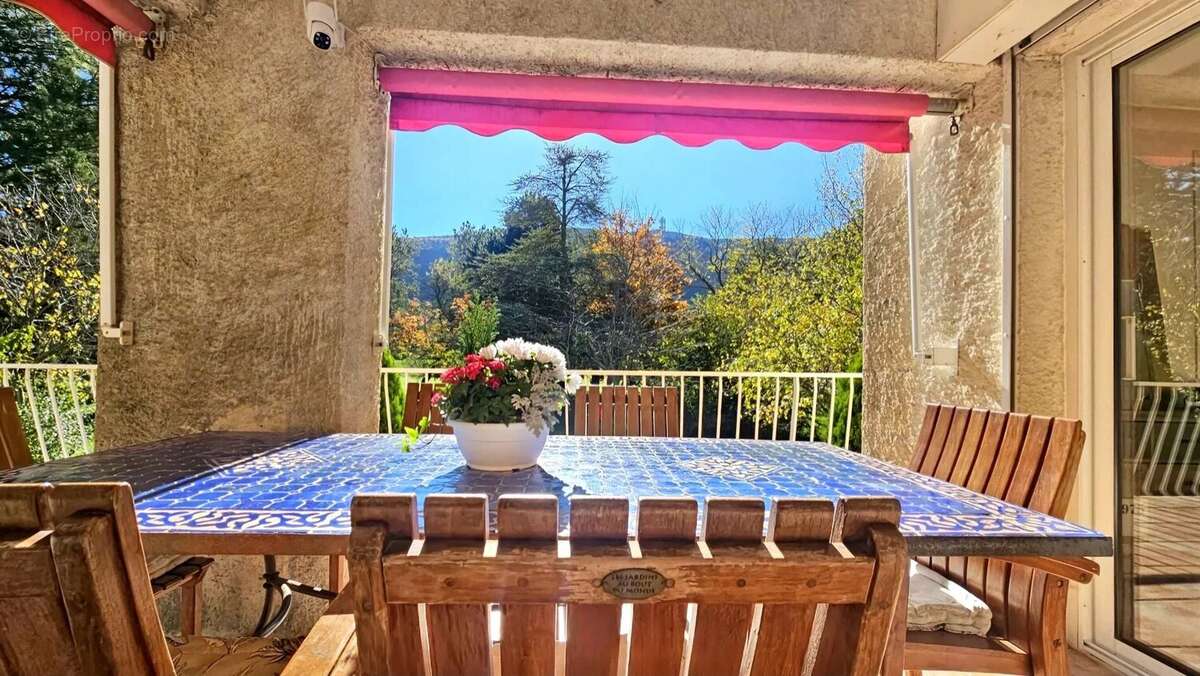 Maison à PLAN-D&#039;AUPS-SAINTE-BAUME