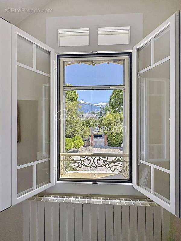 Élégante maison de maître des années 1930 avec jardin paysager et piscine - PRADES - photo 16
