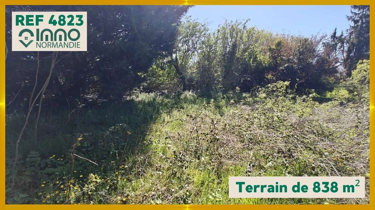 Terrain à BERNAY