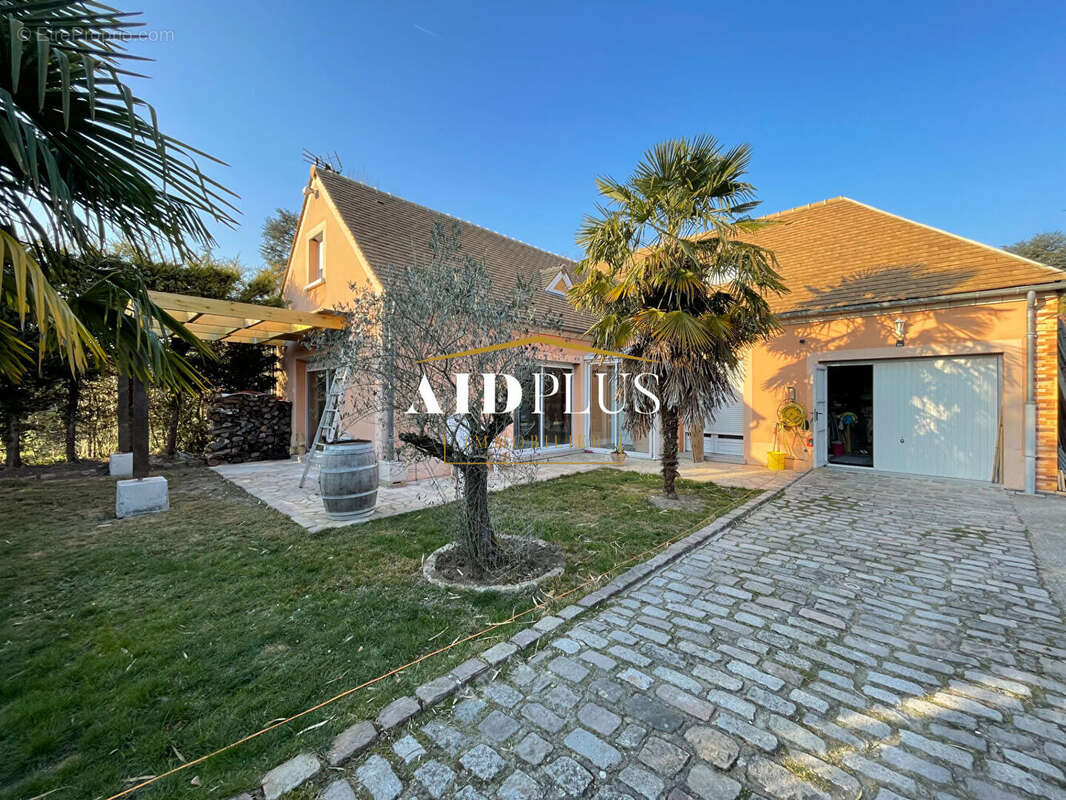 Maison à SAINT-LEU-LA-FORET