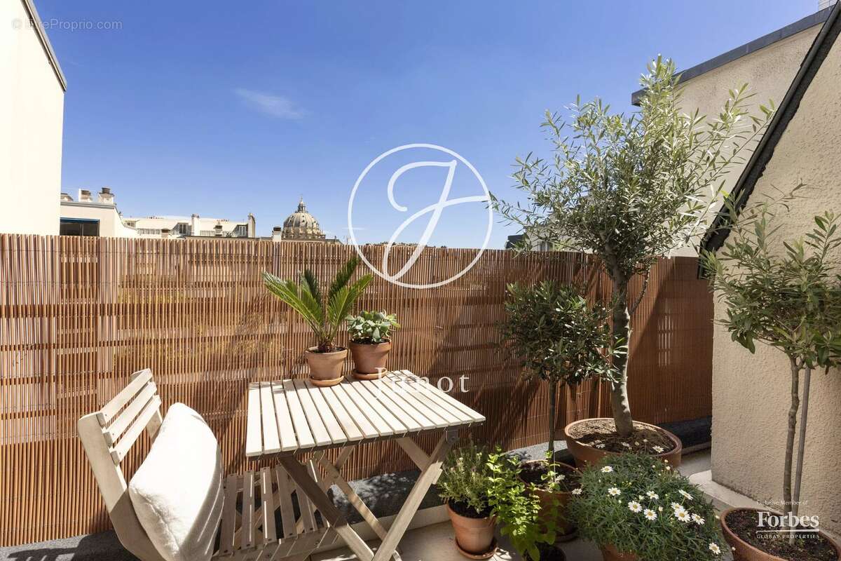 Appartement à PARIS-5E