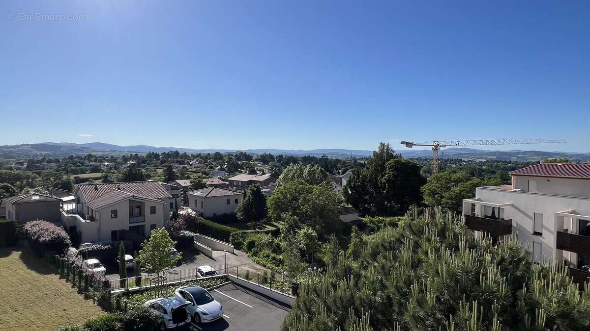 Photo 2 - Appartement à LA TOUR-DE-SALVAGNY