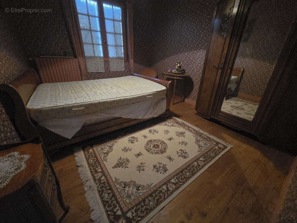 Maison à SAINT-MEDARD-D&#039;EXCIDEUIL