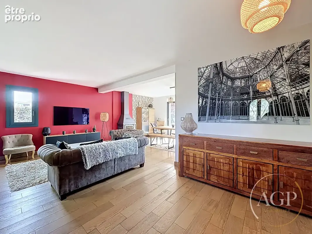 RARE SUR LE MARCHÉ ? Maison familiale avec piscine et grand terrain - photo 5