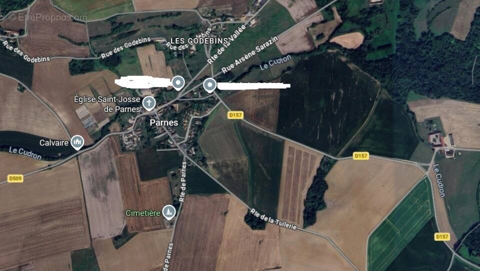 Terrain à PARNES