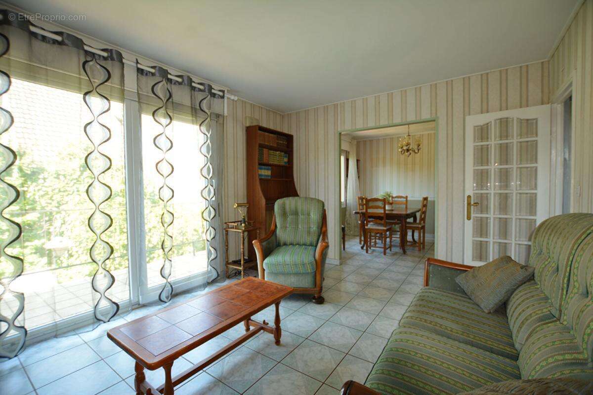 Maison à MONTMORENCY