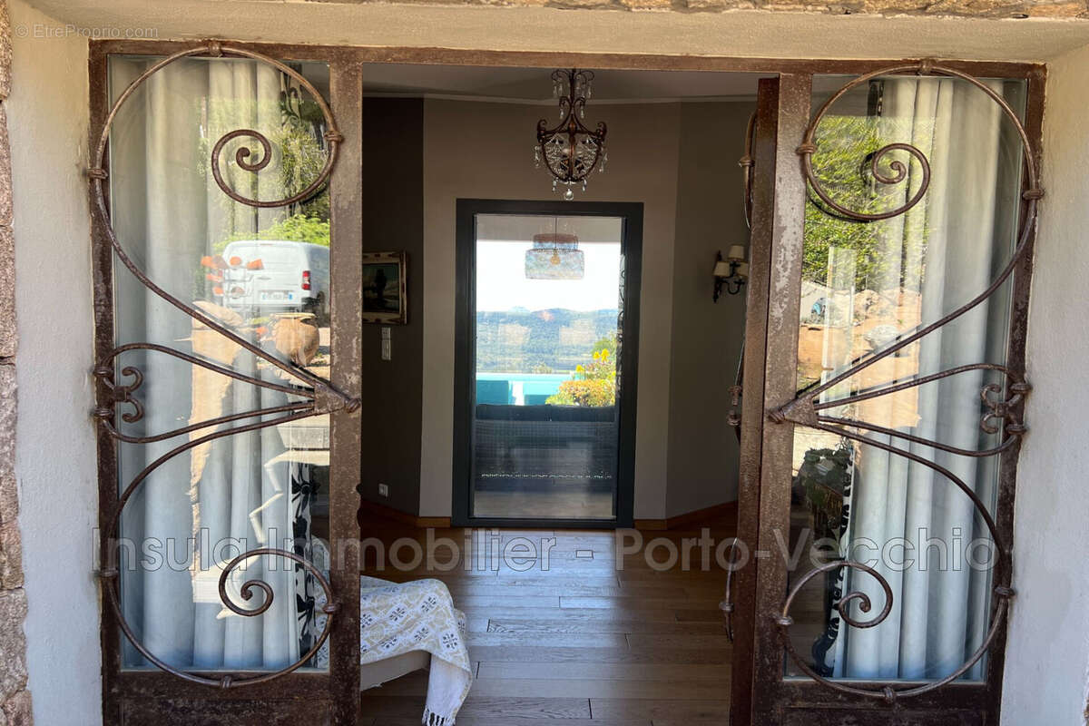 Maison à PORTO-VECCHIO
