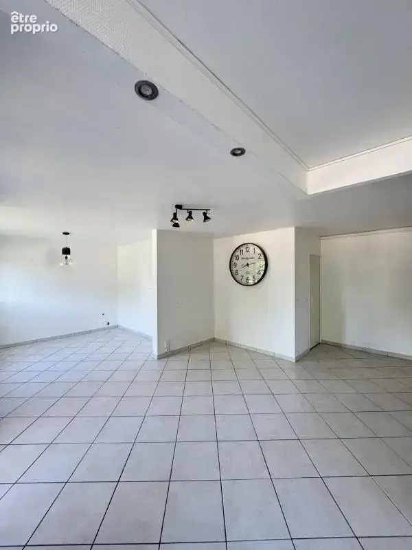 Appartement 4 pièces Saint Priest - 179000 € - photo 5